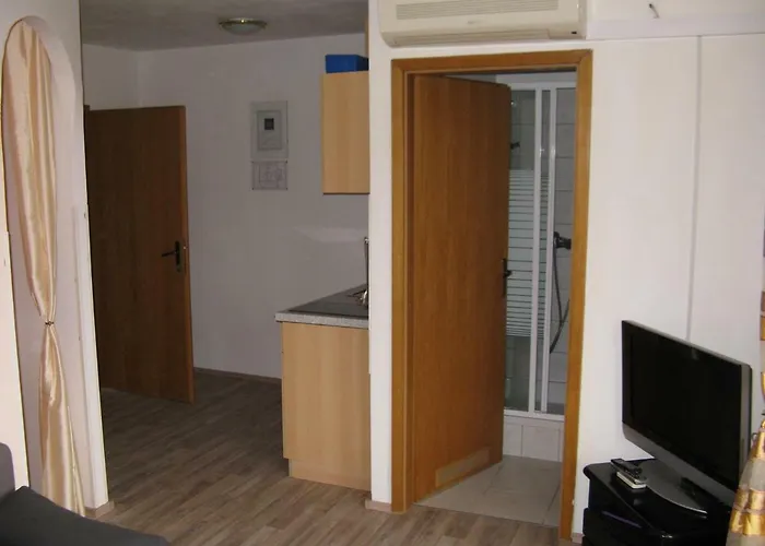 Josip Lela Apartment *